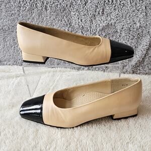 Vintage Proxy Women's Cap Toe Leather Ballet Slip On Flats Size 8.5M Beige Black